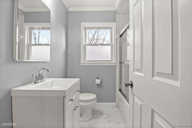 Foto del edificio - 3 br, 1 bath House - 8476 Riverview St