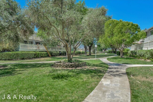 Foto del edificio - 1 br, 1 bath House - 3655 Birchwood Ter, 312