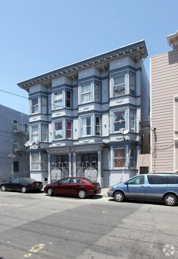 Building Photo - 3150 26th St