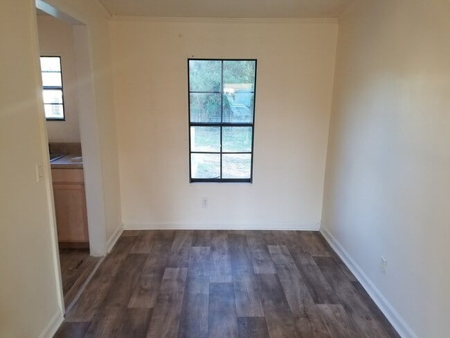 Building Photo - 4094 Nashville Dr