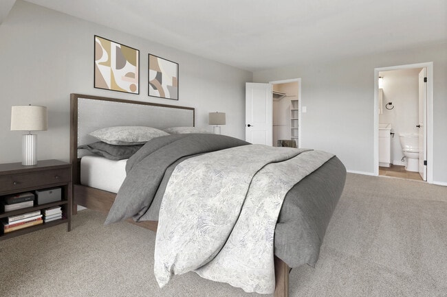 Building Photo - Greenspring