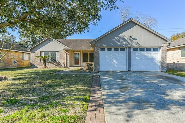 Building Photo - 2514 General Colony Dr