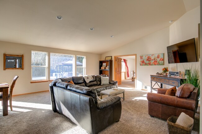 Building Photo - 3545 Hunt Clubb Rd