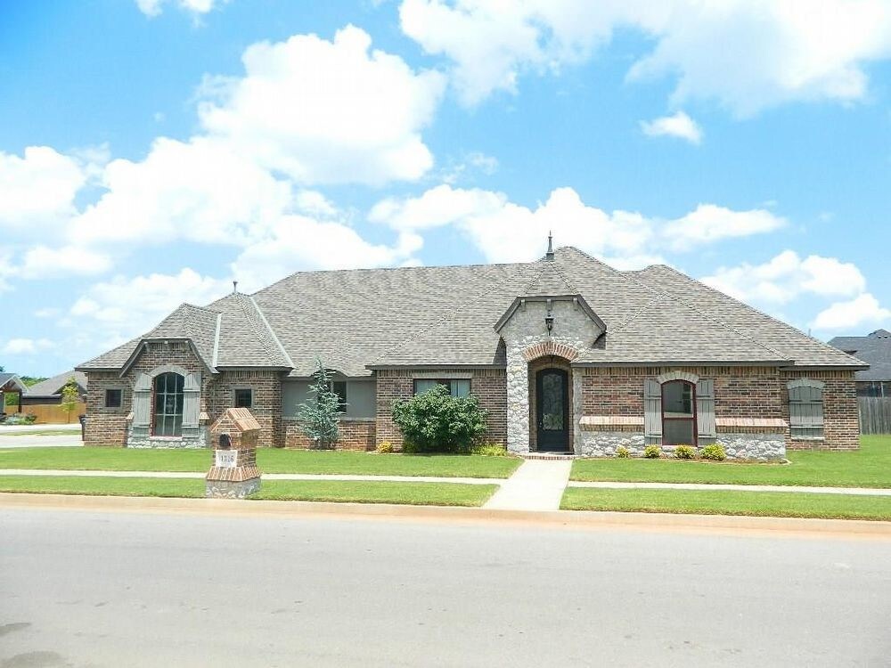 Primary Photo - 1316 Sonoma Lakes Blvd Moore OK 73160