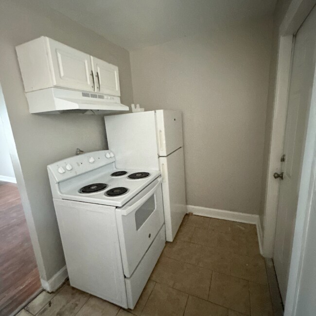 Foto del edificio - Freshly Renovated 2-Bedroom apartment! - H...