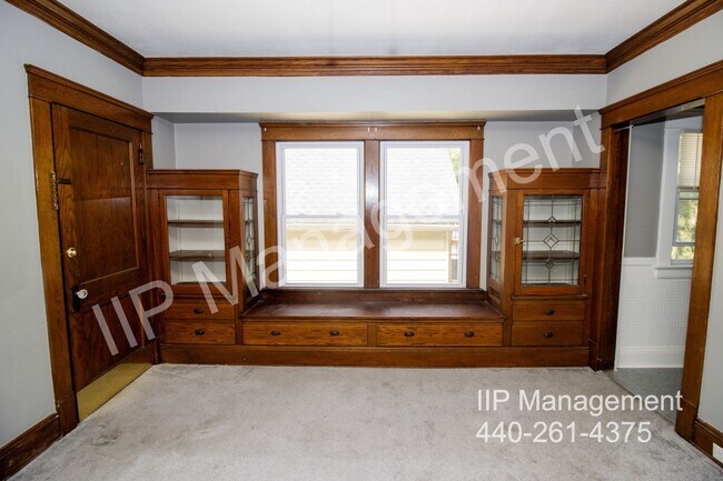 Foto del edificio - 3104 Montclair Ave