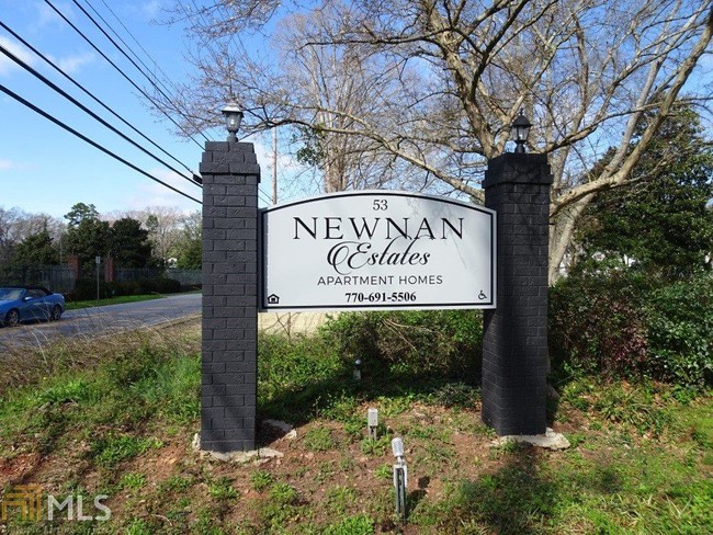 Foto del edificio - 53 Newnan Estates Dr