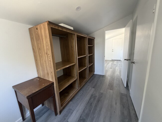 Foto del edificio - 1241 Wilson Ave