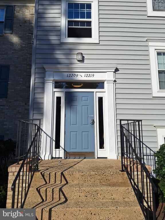 Foto del edificio - 12219 Chaucer Ln