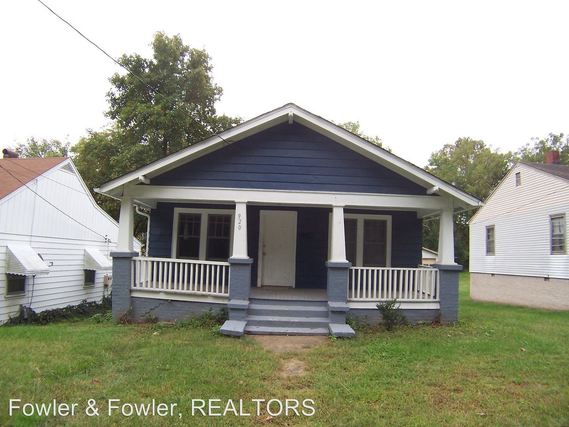 Primary Photo - 920 E Dayton Ave