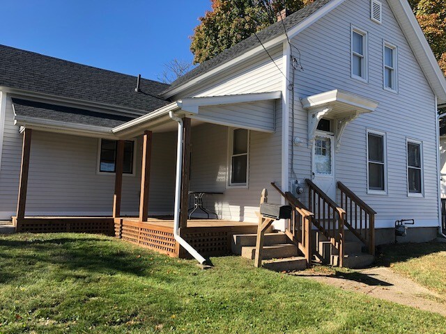 Front porch - 526 Jackson St