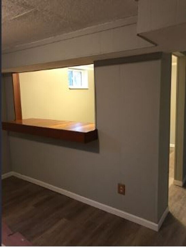 Building Photo - 357 Peach Tree Rd. (Z1)-