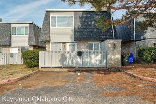Building Photo - 3 br, 3 bath House - 1633 Claudia Dr