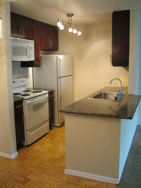 Primary Photo - 376 Imperial Way # 204