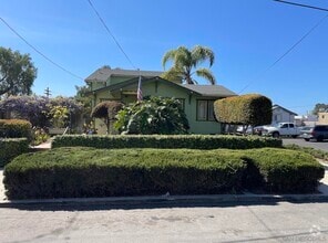Building Photo - 270 Madrona St