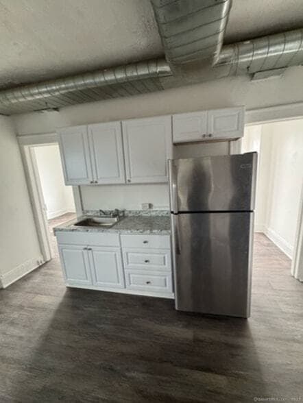 Primary Photo - 159 Charles St