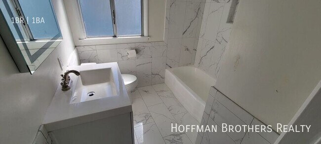 Foto del edificio - 4551 Hazeltine Ave