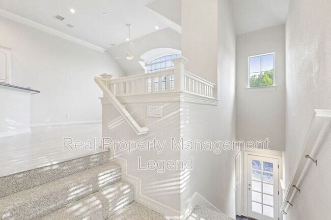 Foto del edificio - 4097 Oberlin Way