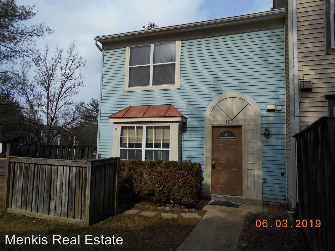 Primary Photo - 18019 Vintage River Terrace