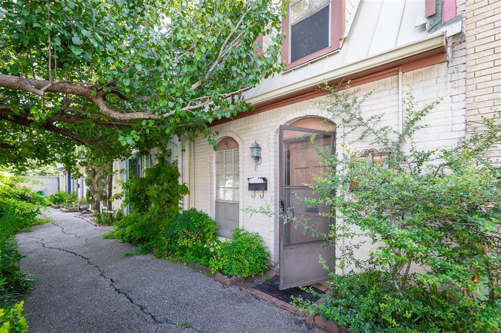 Primary Photo - 5239 Arboles Dr