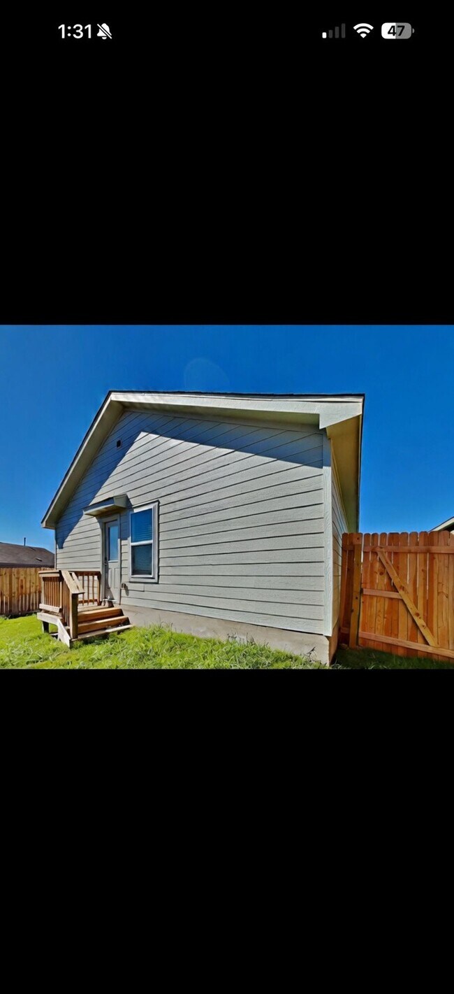 Foto del edificio - 10042 Kersey Ml