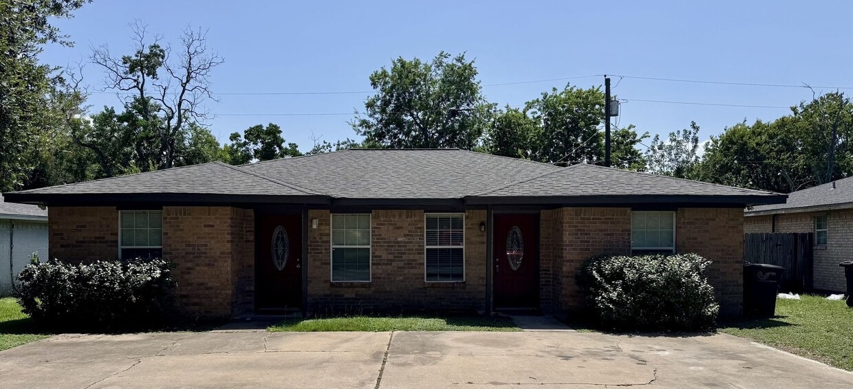 College Station -2 Bedroom 1 Bath duplex, ... - College Station -2 Bedroom 1 Bath duplex, ...