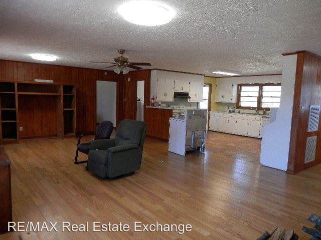 Building Photo - 3 br, 2 bath House - 233 Pine Log Road