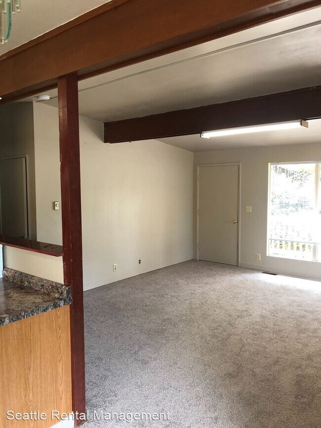 Foto del edificio - 3 br, 1.5 bath House - 13045 6th Ave S