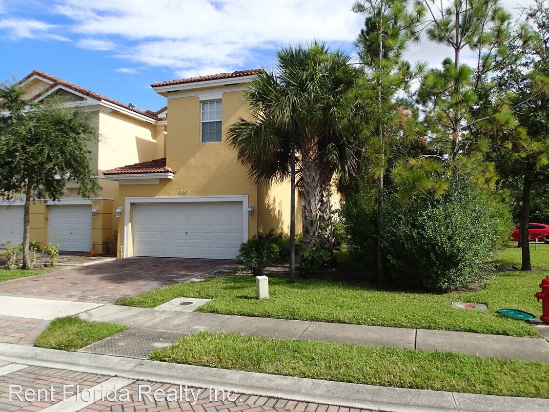Primary Photo - 3 br, 2.5 bath House - 925 Pipers Cay Drive