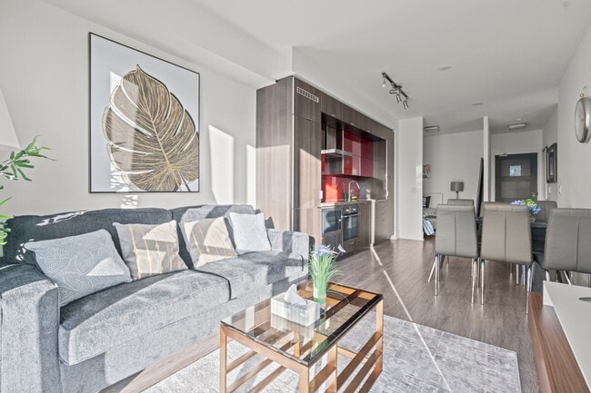 Building Photo - 15 John St