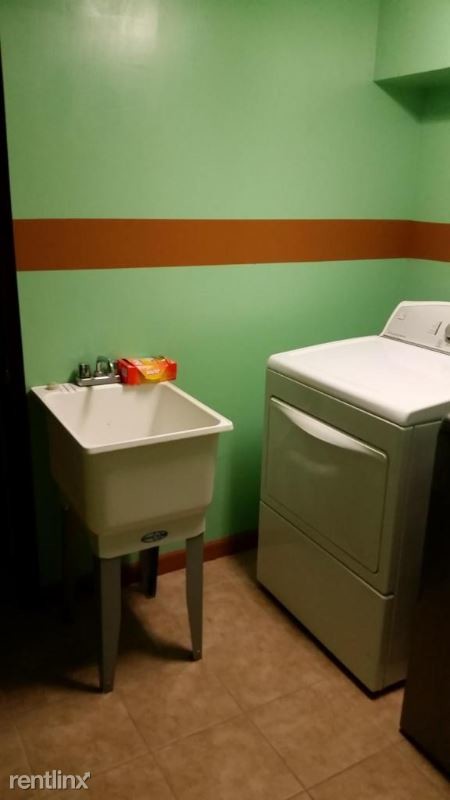 Foto del edificio - 2 br, 1 bath Apartment - 494 Willoughby Ave