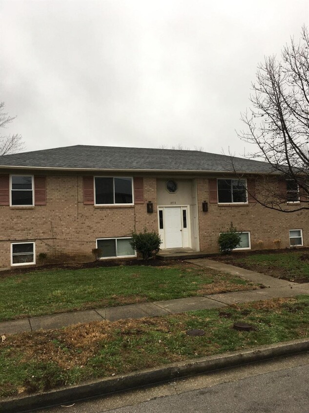 Foto principal - 3713 Hacker Ct