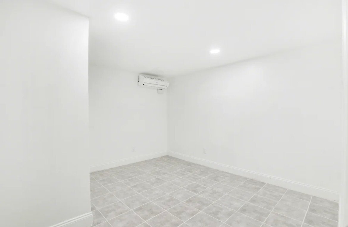 Foto del edificio - 6406 Joanna St