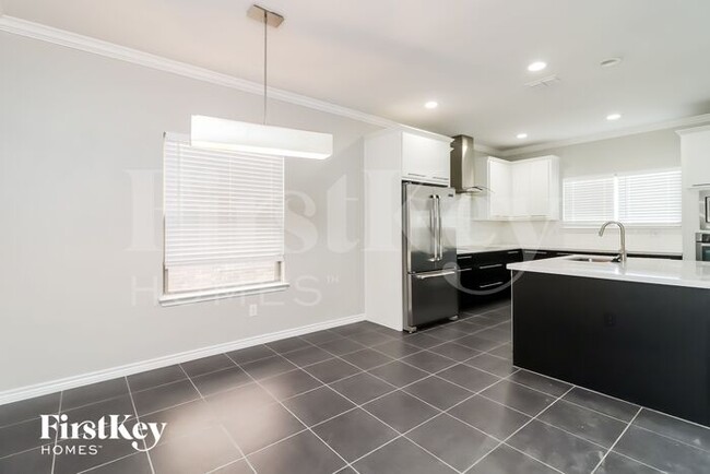 Foto del edificio - 3805 Whisper Hollow Way