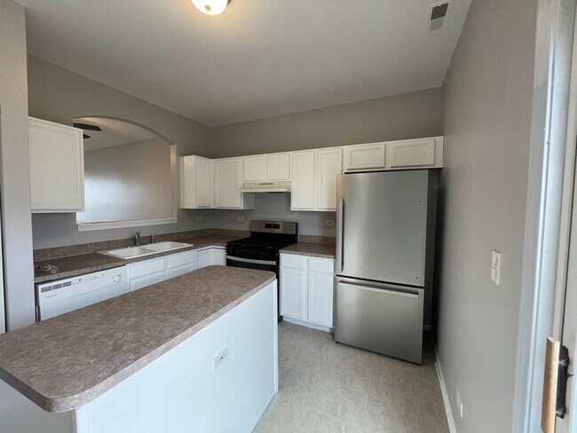 Foto del edificio - 1624 Fieldstone Dr N