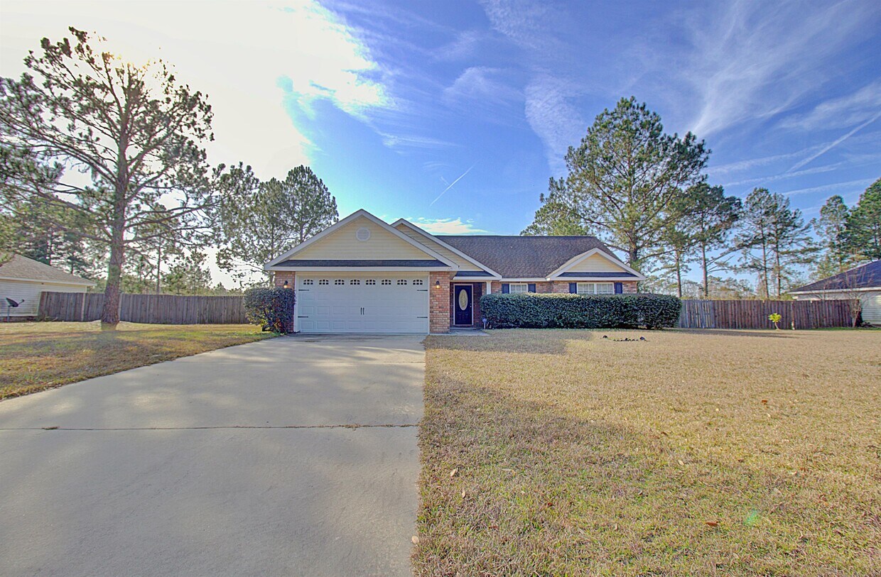 Primary Photo - 225 Woolard Way NE