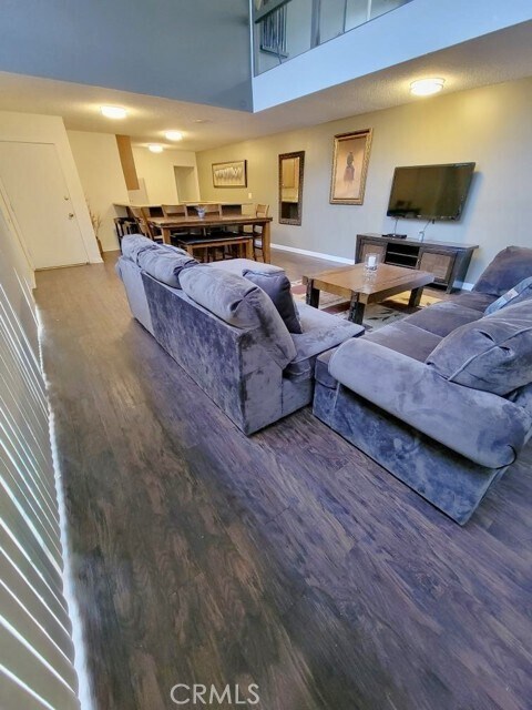 Foto del edificio - 4160 W 182nd St