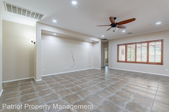 Foto del edificio - 3 br, 2 bath House - 42014 N Celebration Ct