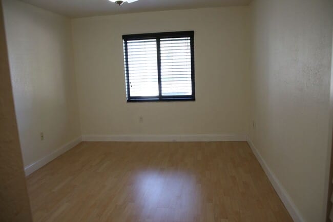 Building Photo - 8811 SW 123rd Ct