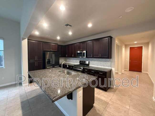 Building Photo - 3832 Lookout Dr