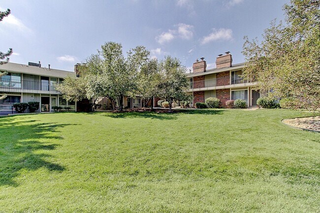 Foto del edificio - 6495 Happy Canyon Rd