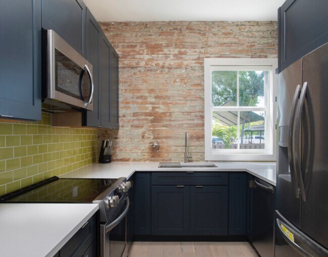 Building Photo - 1418 2nd St