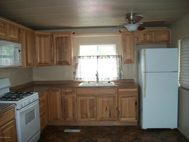 Building Photo - 8473 E Ackland Dr
