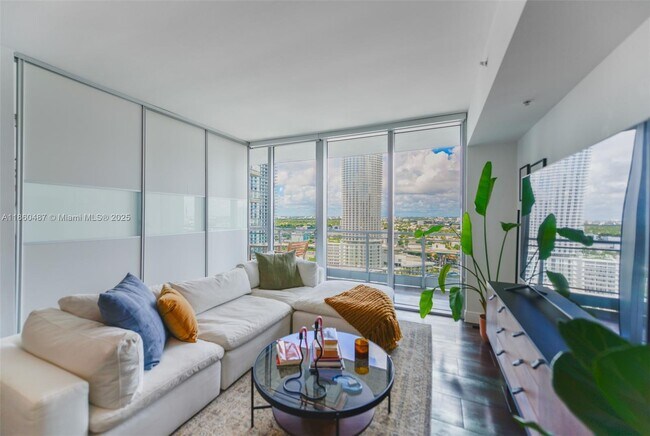 Foto del edificio - 92 SW 3rd St