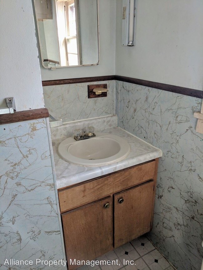 Foto del edificio - 2 br, 1 bath House - 415 S. Manhattan Ave.