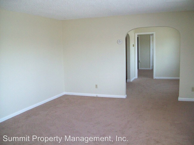 Building Photo - 2326 S Higgins Ave