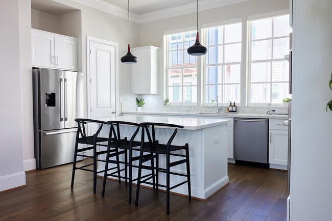 Foto del edificio - 815 Bringhurst St