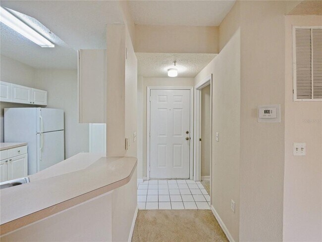 Foto del edificio - 5536 Metrowest Blvd