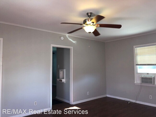 Foto del edificio - 1 br, 1 bath House - 1117 1/2 Delhi
