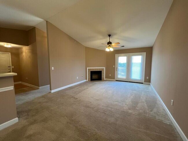 Building Photo - 9851 Hyde Glen Ct